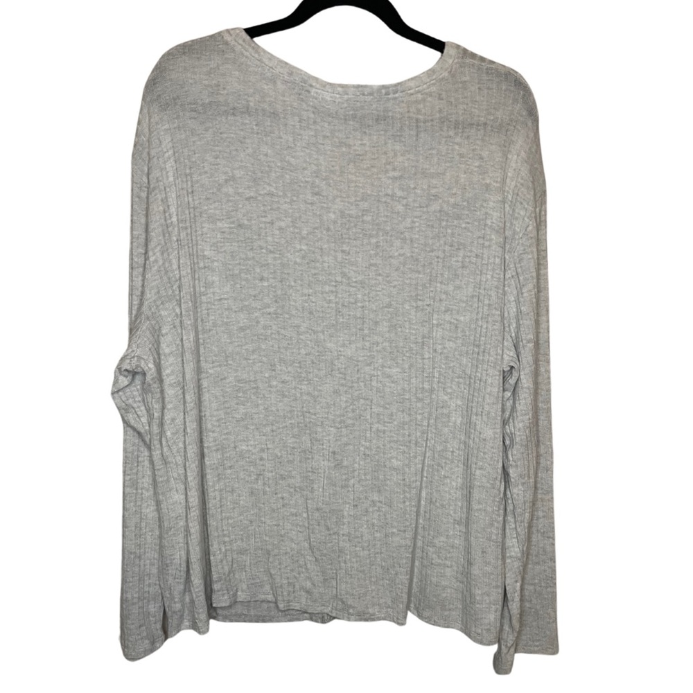 Ava & Viv Long Sleeve V-Neck Button Up Shirt - Picture 2 of 4